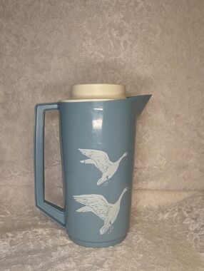 Alladinware: Blue Beverage Pitcher